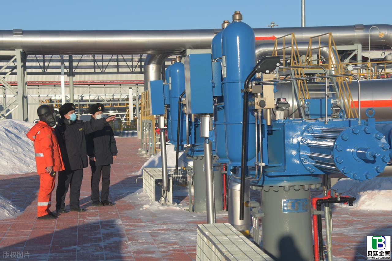 建筑资质审批找哪个部门？别跑错！